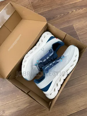 On Running Cloudtilt Ivory Tempest Sneakers