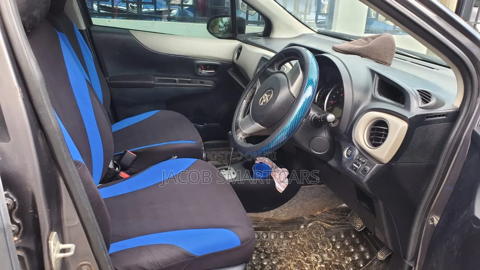 Toyota Vitz 2013 Blue