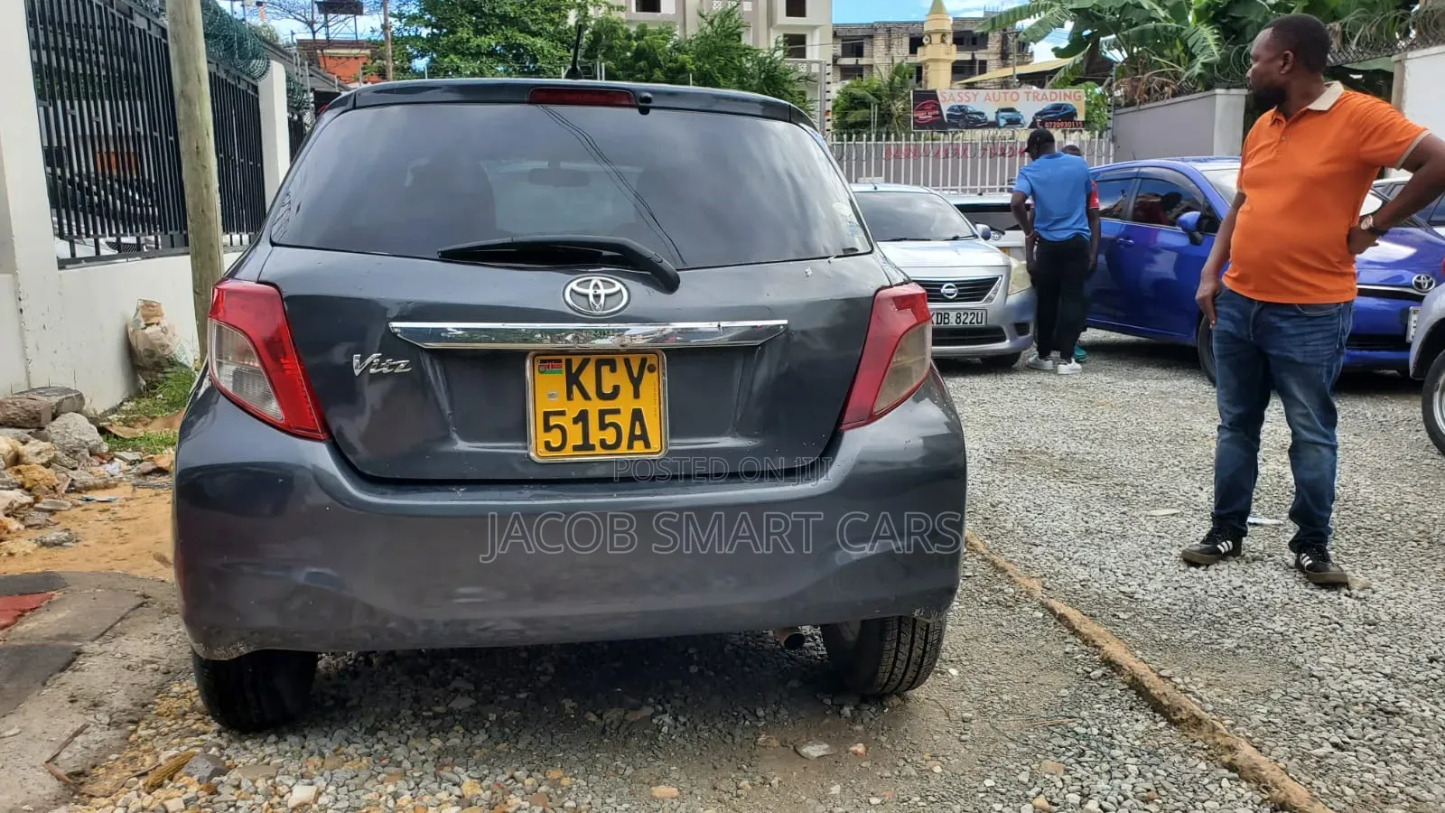 Toyota Vitz 2013 Blue