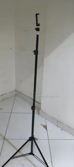 This Tripod Stand Gives You Stable, Professional Shots