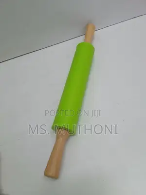 Pastry Dough Maker/Rolling Pin*