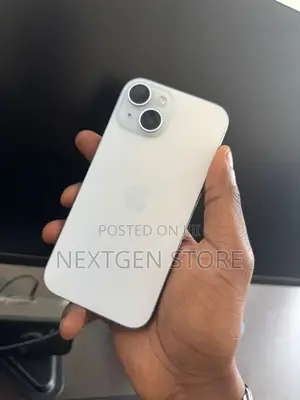 Apple iPhone 15 128 GB White
