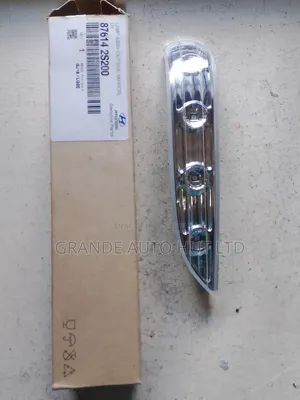 Side Mirror Indicator Left Hand Hyundai Ix35 (Genuine)