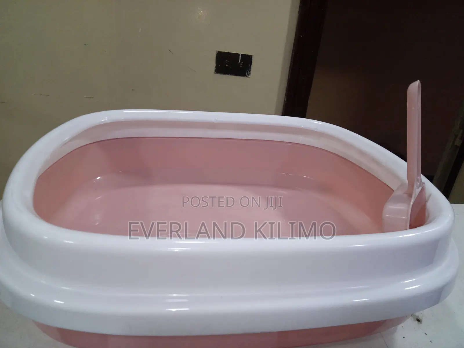 Open Cat Litter Box