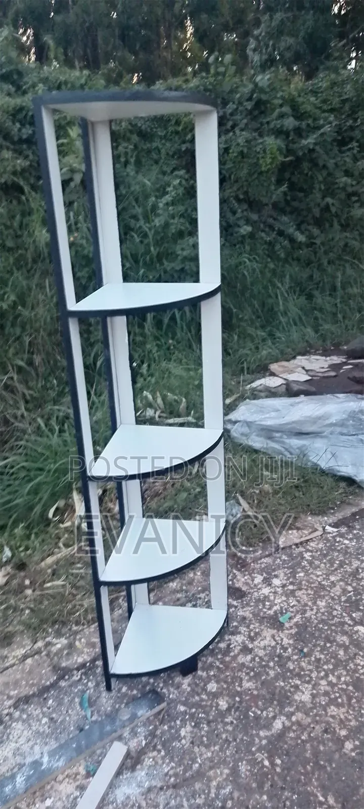 Corner Stand