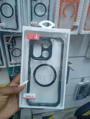 Oneplus 15 Clear Acrylic Back With a Flexible Black Tpu Bumper Case