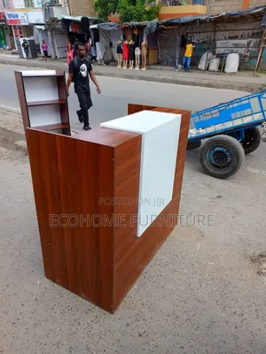 Luxe Durable Reception Desk