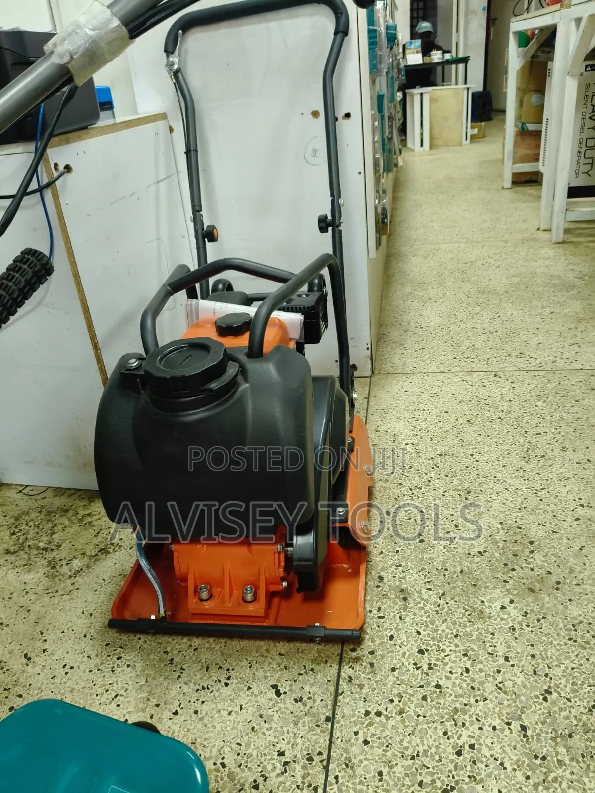 Plant Operator 63cc