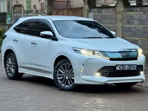 Toyota Harrier 2.0 2018 White