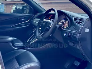 Toyota Harrier 2.0 2018 White