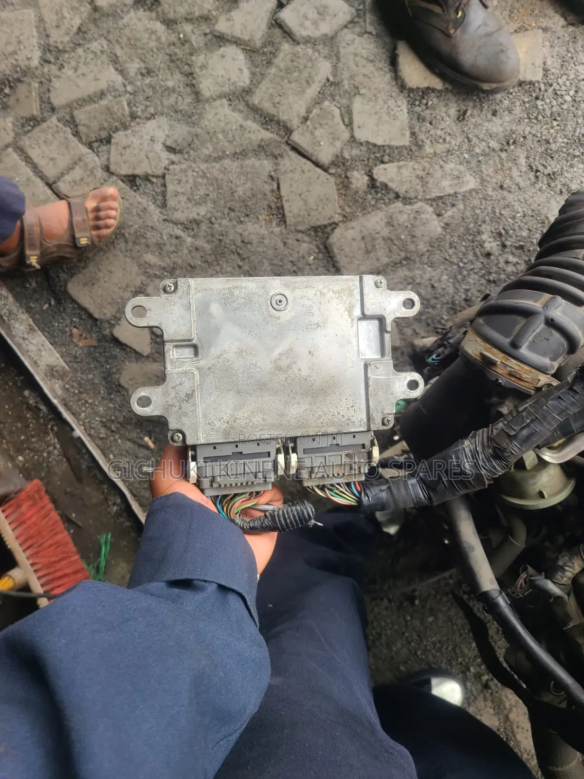 Vannette and Mazda Bongo Engine Computer