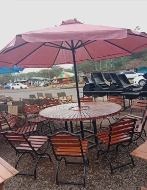 10 Seater Round Garden Outdoor Umbrella