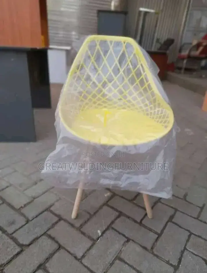 Yellow Eames Office Chair