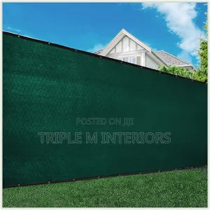Contemporary Outdoor Privacy Screen Design