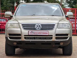 Volkswagen Touareg 2005 Gold
