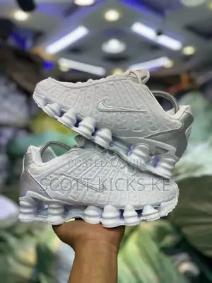 Nike Shox Tl “White Silver “
Quality Leather 
 Size 40-45