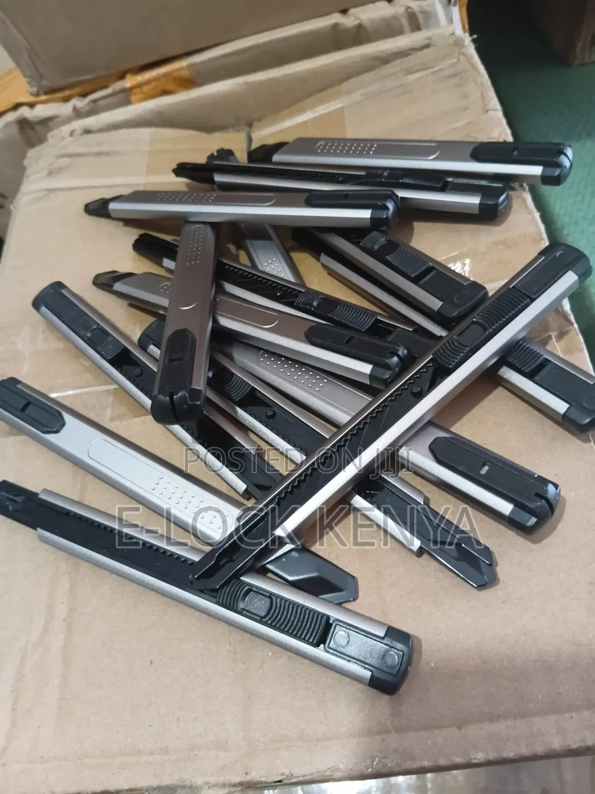 Retractable PPF Cutting Blade