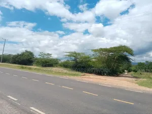 2.04 Acres Fronting Tarmac Rd-MKS Kithini