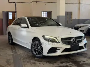Mercedes-Benz C200 2019 White