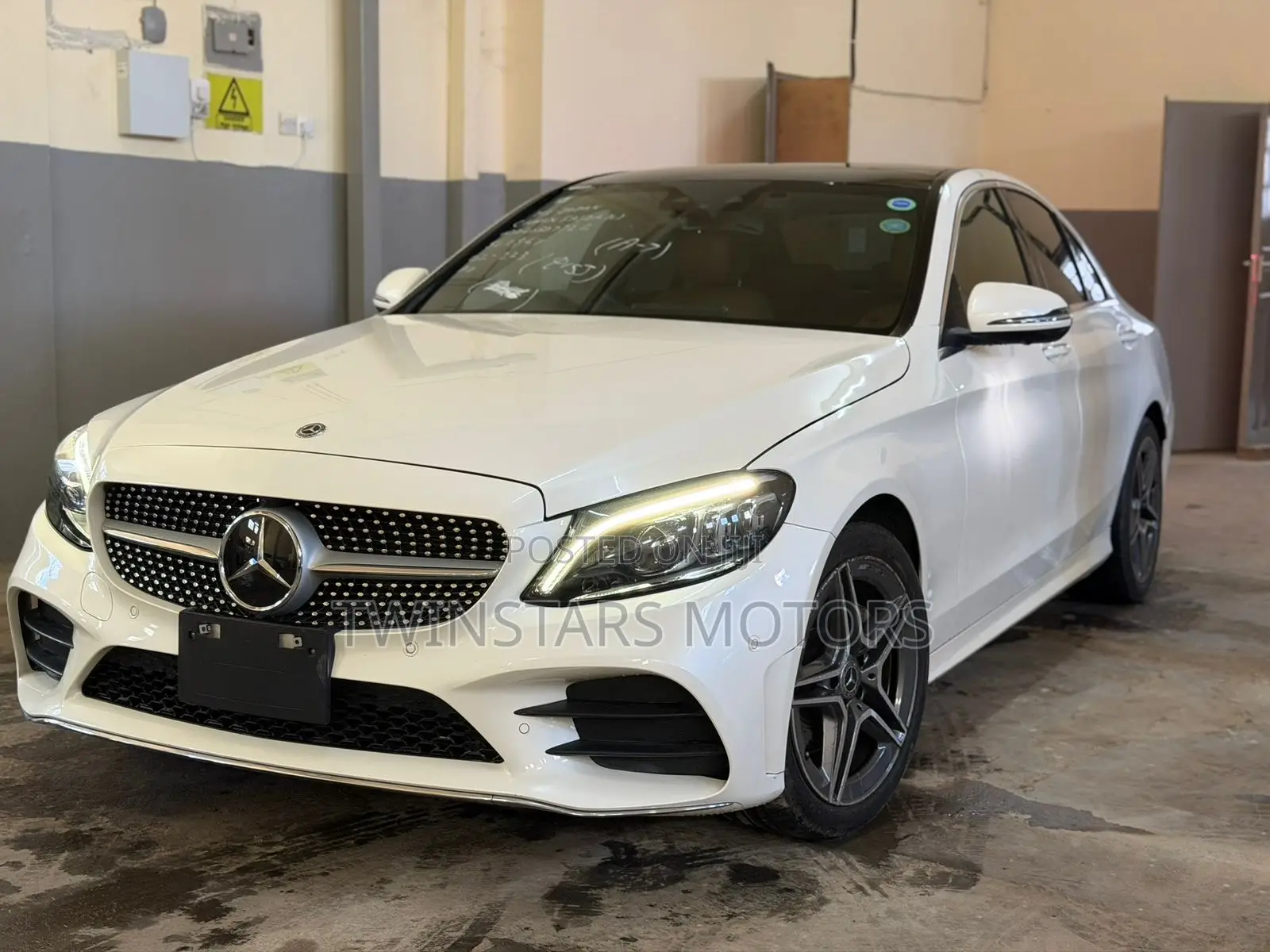 Mercedes-Benz C200 2019 White