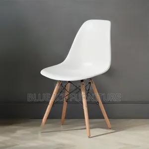 Armless Plastic Eames Chair