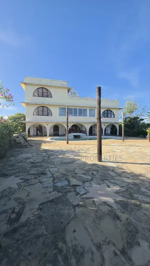 4bdrm Villa in Lonno On 4.8 Acres, Watamu for sale