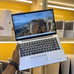 Laptop HP EliteBook 845 G7 8GB AMD Ryzen 5 SSD 256GB
