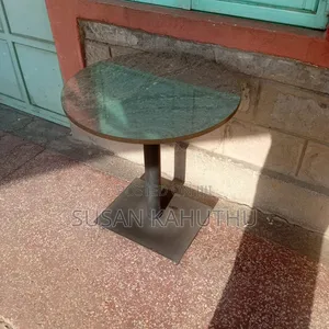 Black Dapper Marble Table