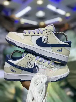 Nike Sb Dunk Low “Just Stitch It Hyper Royal “