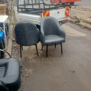 Black Alluring Parlour Seats