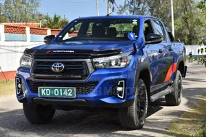 Toyota Hilux 2020 Blue