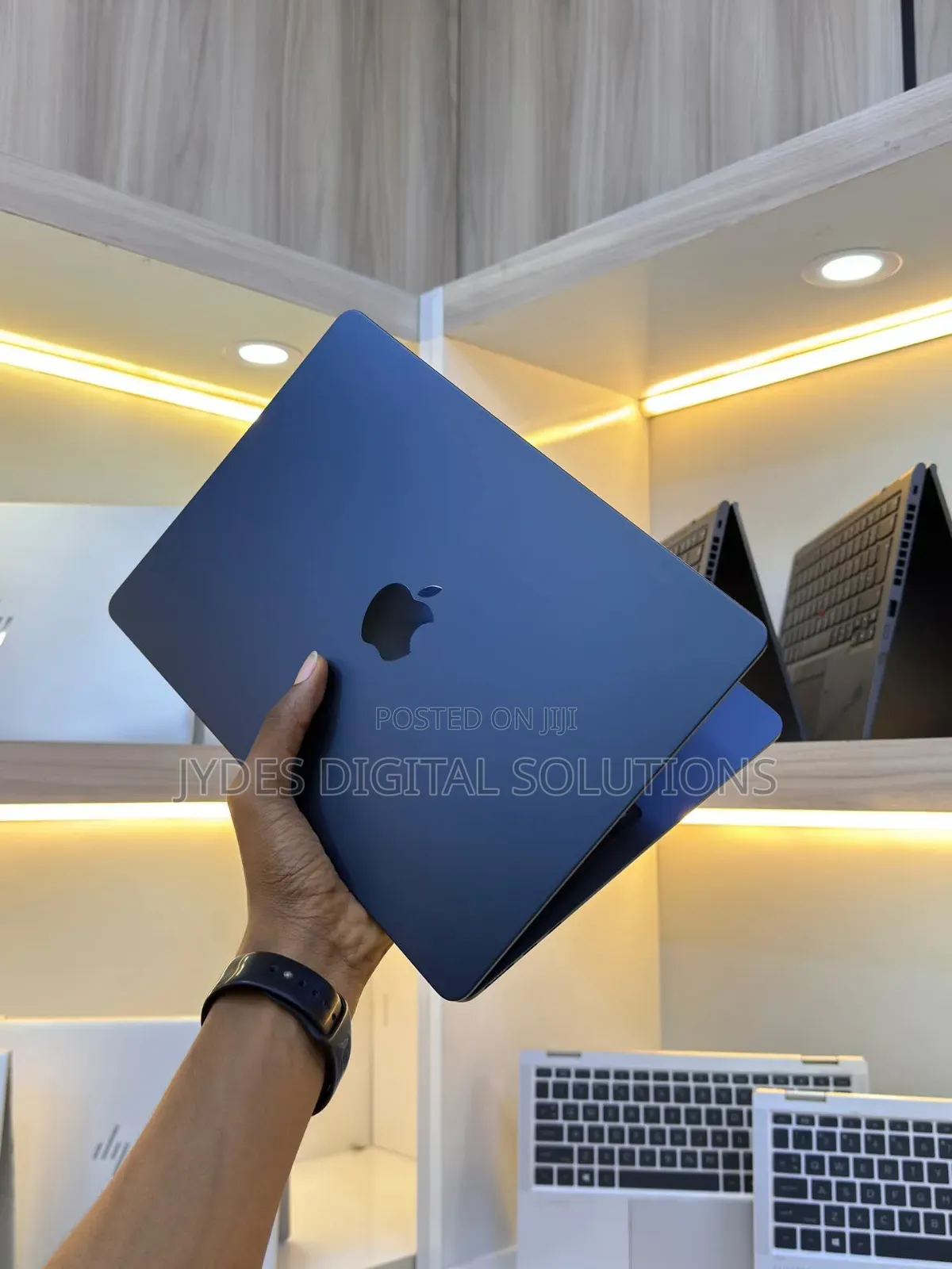 Laptop Apple MacBook Air 16GB Apple M2 SSD 256GB