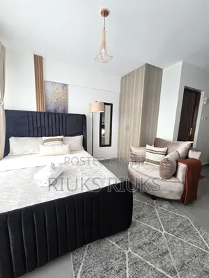 The Gem Fully Furnished Studio Airbnb Near Parklands and CBD