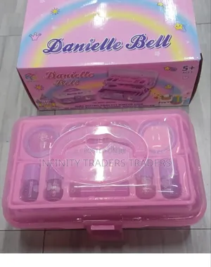 Danielle Make Up