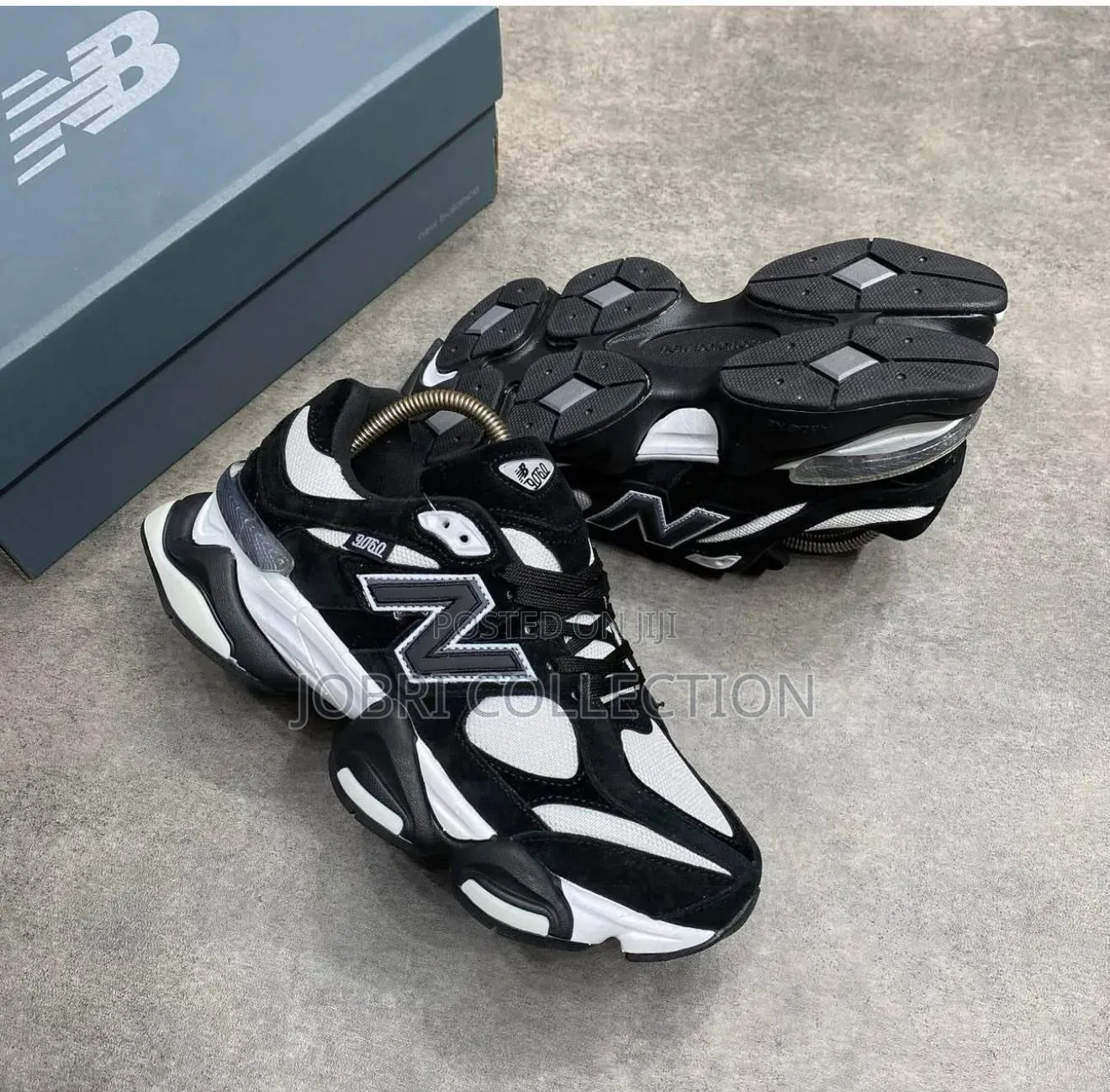 New Balance 9060 “ Panda “
Sneakers