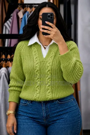 Plain Free Size Sweater +White Collar
