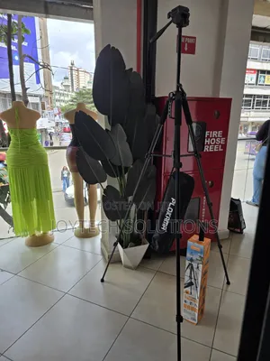Prokama Pk-9999 Tripod – Heavy Duty + Bluetooth Remote Included