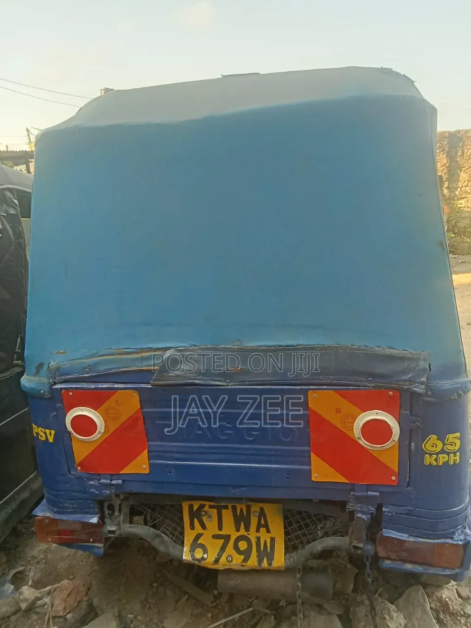 Piaggio 2015 Blue