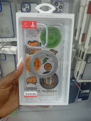 Butterfly-Themed Protective Cover for the iPhone 15 Pro.