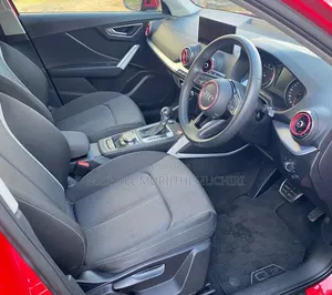 Audi Q2 2018 Red