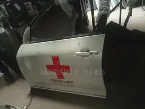 Toyota Vanguard Front Door With Chrome