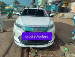 Toyita Harrier 2018 Front Windscreen