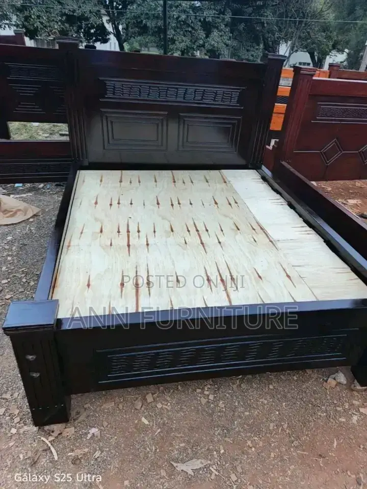 Qeen Bed Size 5by6