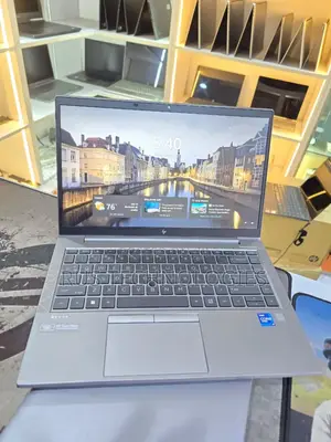 Laptop HP ZBook Firefly G8 16GB Intel Core i7 SSD 512GB