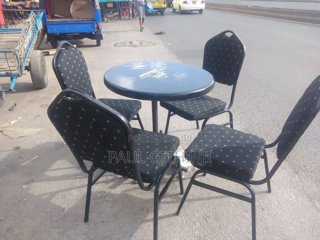 Round Table Conference Set