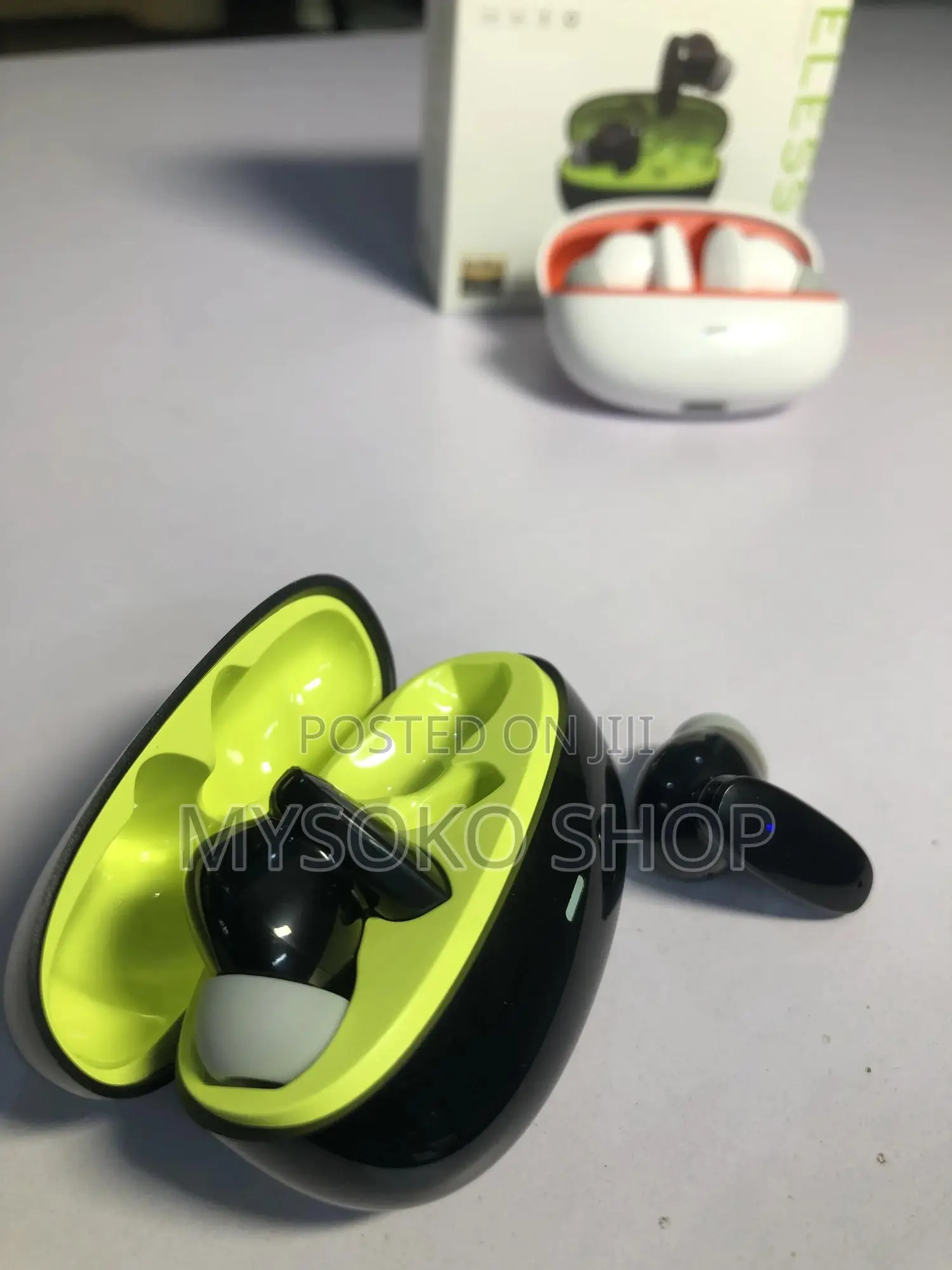 G11 Pro Ear Buds