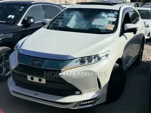 Toyota Harrier 2.0 2019 White