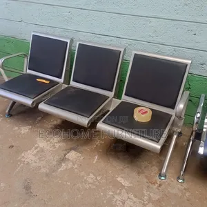 Black Padded Link Waiting Chair (3 Seater)