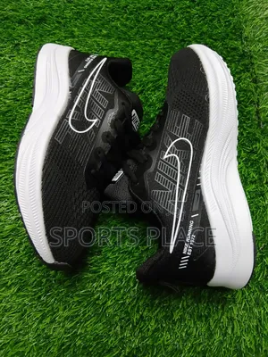 Nike Air Zoom Structure 22 Black Sports Running Shoes