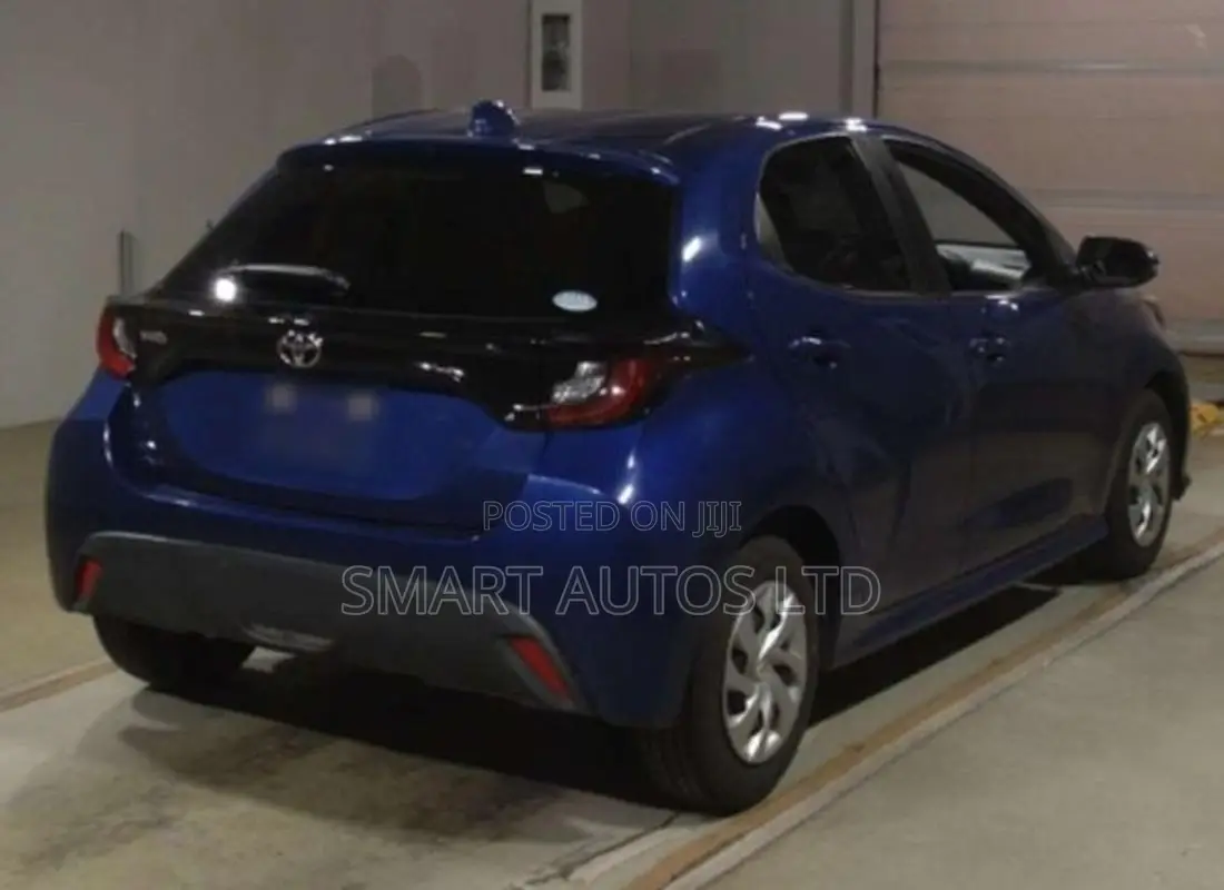 Toyota Yaris 2020 Blue